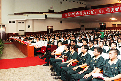 作为推动企业加快发展三大平台之一的人力资源治理提升工作，将是当前和今后一段时期CMD368股份人力资源治理的首要工作。